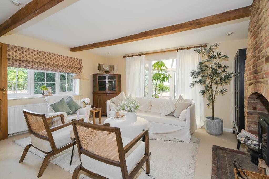 Adorable 2 Bedroom Guest House Хокхерст Экстерьер фото