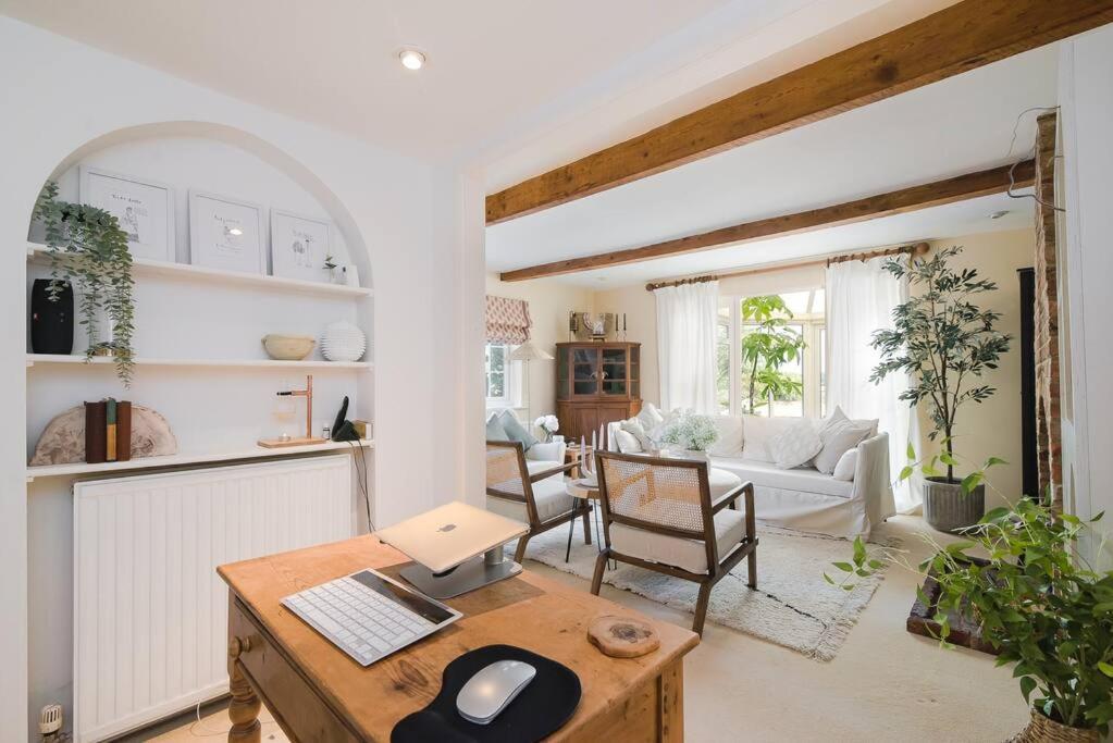 Adorable 2 Bedroom Guest House Хокхерст Экстерьер фото